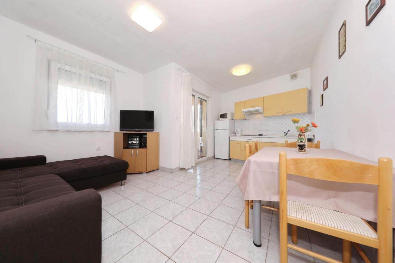 Apartment Alexa Turanj Esterno foto